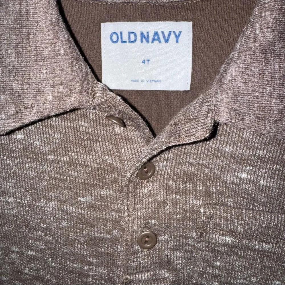Old Navy size 4t brown Knit henley sweater NWT